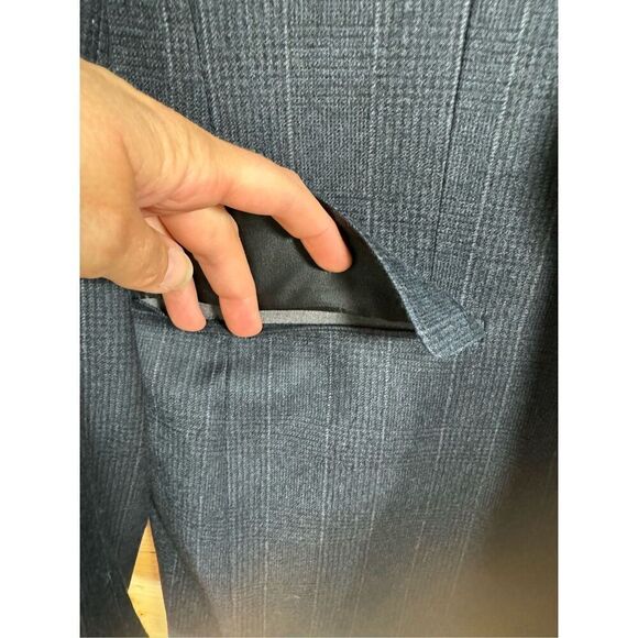 Chaps Ralph Lauren Vintage Men's Size 42 100% Virgin Wool Gray Striped Two Butto - Picture 3 of 16